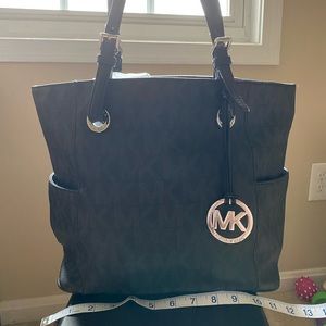 Classic Michael Kors Purse